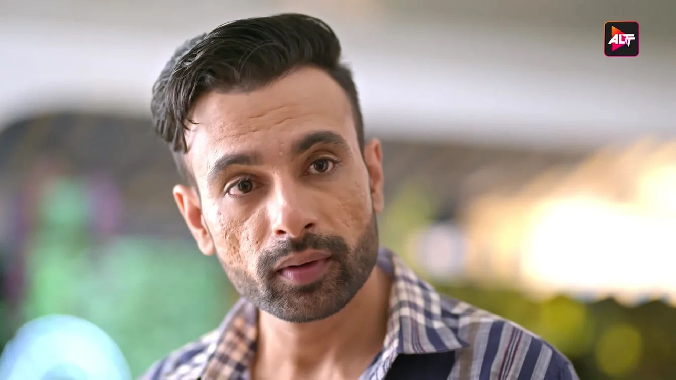 Utha Patak S04 E01-02 AltBalaji